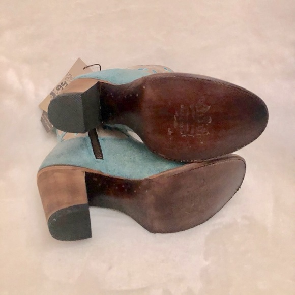 Junk Gypsy Wanderlust Boots - Picture 7 of 10